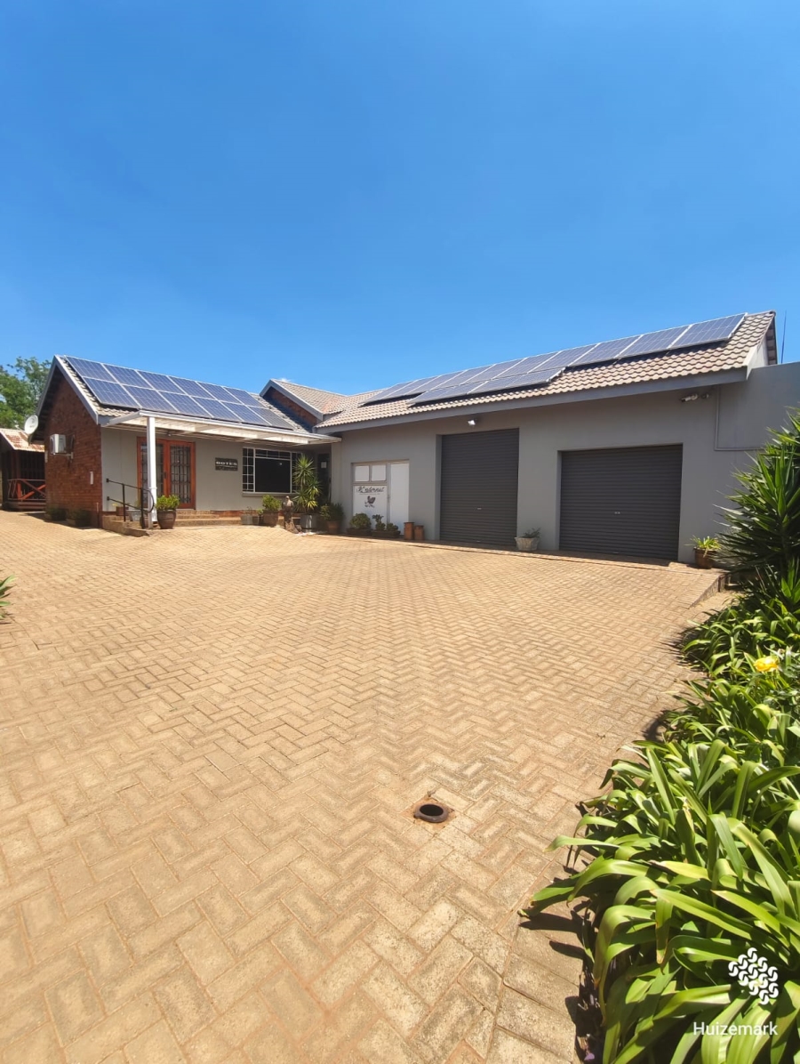 4 Bedroom Property for Sale in Roodia Free State